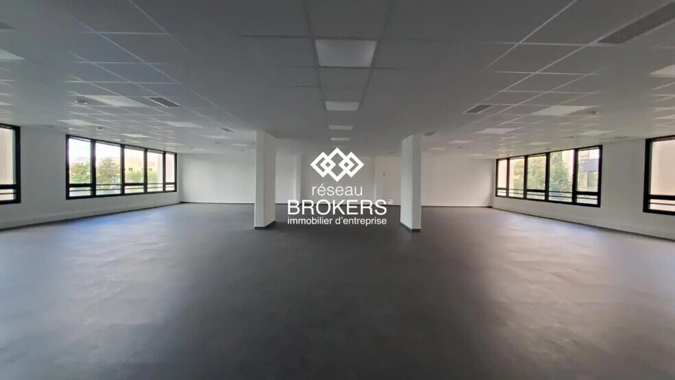 Bureau dans Epagny Metz-Tessy à louer - Photo intérieure – Image 1 sur 6