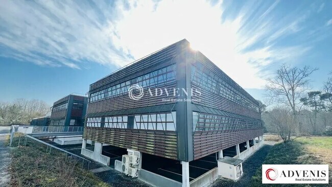 Plus de détails pour Bureau à louer