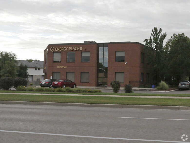 557 Southdale Rd E, London, ON à louer - Photo de l’immeuble – Image 3 sur 3