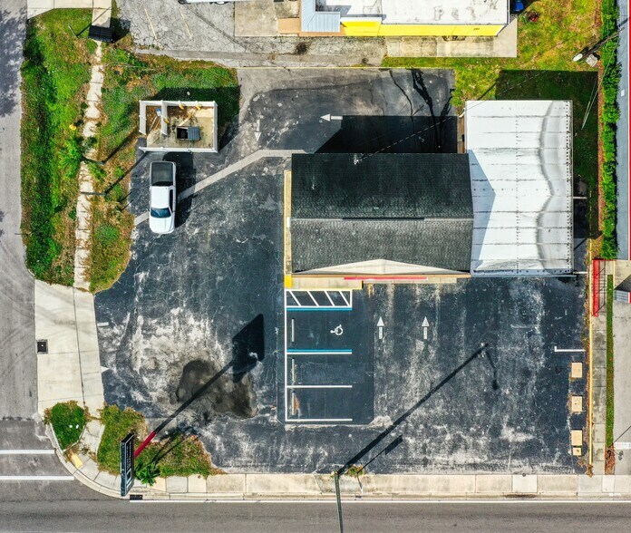 3018 Cleveland Ave, Fort Myers, FL à vendre - Photo de l’immeuble – Image 3 sur 7