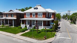 Plus de détails pour 415 Rue Du Village, Repentigny, QC - Bureau à vendre