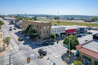Plus de détails pour 117-119 N Main St, Sand Springs, OK - Local commercial à louer