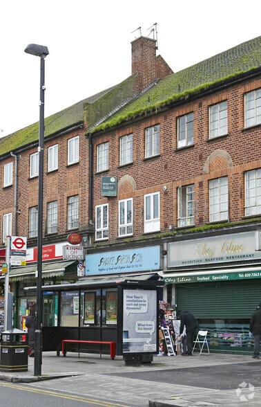 99 Stroud Green Rd, Londres à vendre - Photo de l’immeuble – Image 2 sur 3