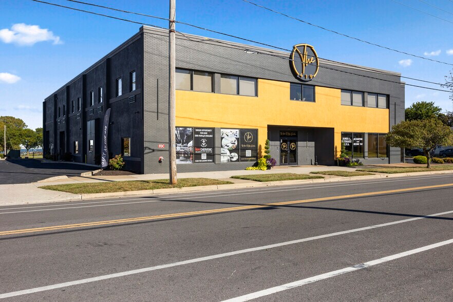 419 E Market St, Sandusky, OH à vendre - Photo de l’immeuble – Image 2 sur 86