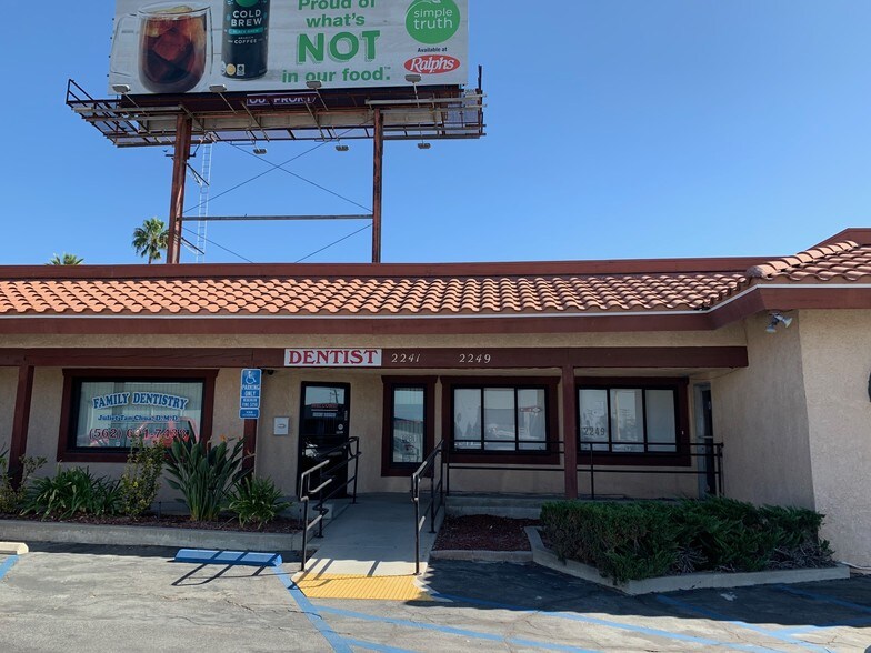 2241-2249 W Whittier Blvd, La Habra, CA à louer - Photo intérieure – Image 3 sur 10