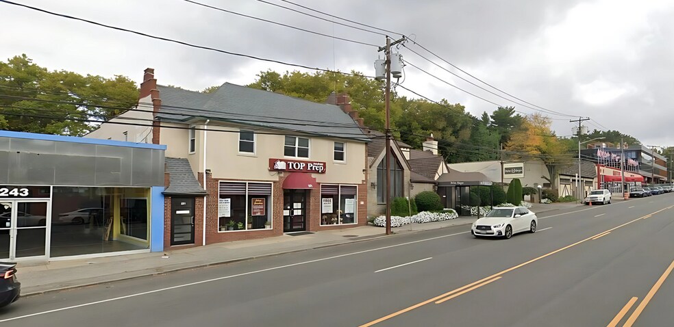 251 Northern Blvd, Great Neck, NY à vendre - Photo de l’immeuble – Image 2 sur 11