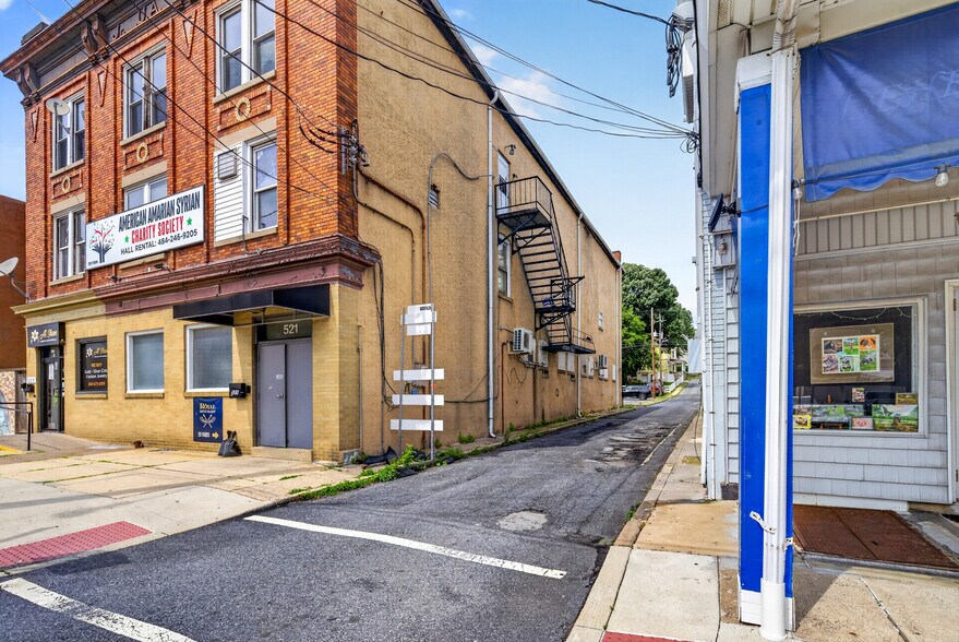 521 Front St, Catasauqua, PA à vendre - Photo de l’immeuble – Image 2 sur 39