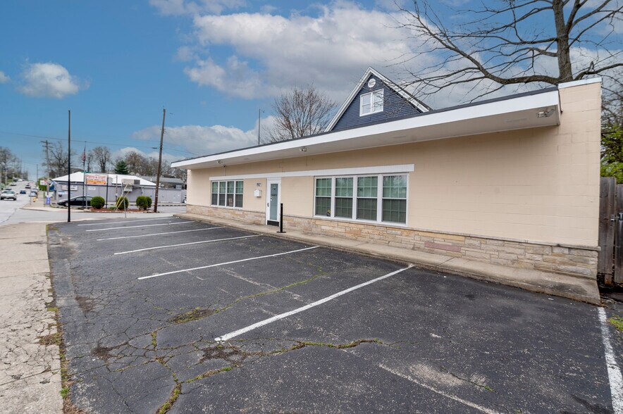 1917 Sutton Ave, Cincinnati, OH à vendre - Photo de l’immeuble – Image 3 sur 30