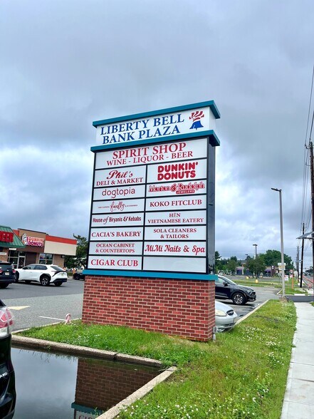2077-2099 E Marlton Pike, Cherry Hill, NJ à louer - Photo de l’immeuble – Image 3 sur 4