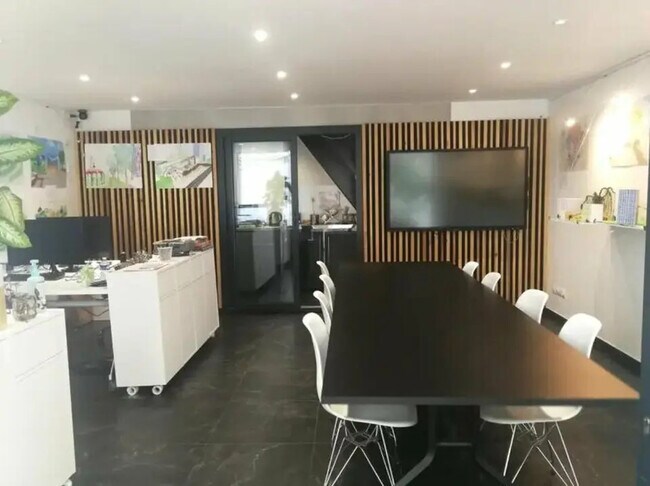 Plus de détails pour Bureau à louer