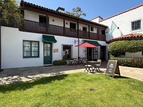 30-32 El Paseo, Santa Barbara, CA 93101, USA, Santa Barbara, CA à louer Photo intérieure– Image 1 sur 8