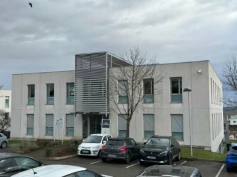 Bureau dans Limas à louer - Photo de l’immeuble – Image 2 sur 3