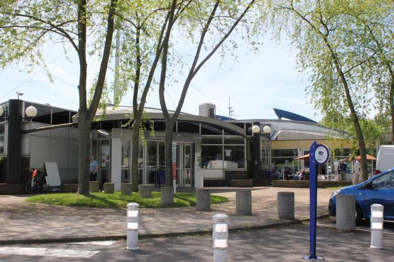 Bureau dans Roissy-en-France à louer - Photo de l’immeuble – Image 3 sur 8