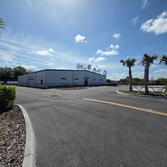 8499 Tom Chittum loop, New Port Richey, FL à vendre - Photo principale – Image 1 sur 25