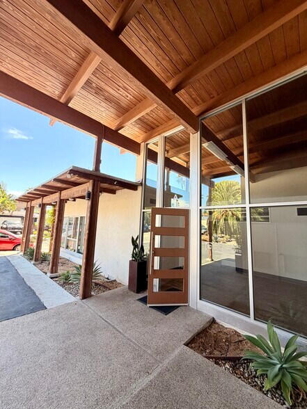 110 W Escalones, San Clemente, CA à louer - Photo de l’immeuble – Image 3 sur 13