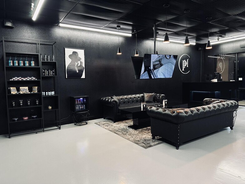 5661-5715 W Sahara Ave, Las Vegas, NV à louer - Photo de l’immeuble – Image 3 sur 12