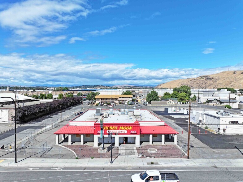 1406 N 1st St, Yakima, WA à vendre - Photo de l’immeuble – Image 3 sur 16
