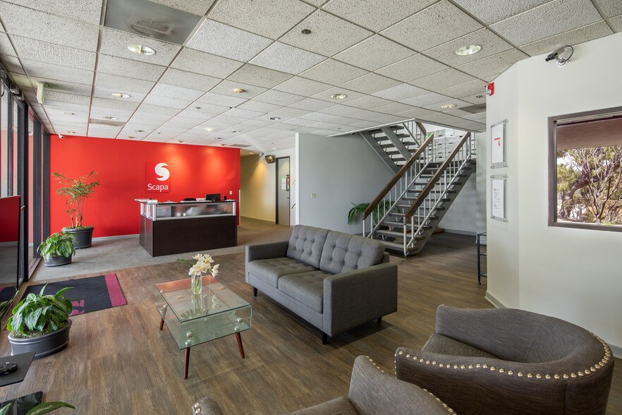 540-550 N Oak St, Inglewood, CA à louer - Hall d’entrée – Image 3 sur 9