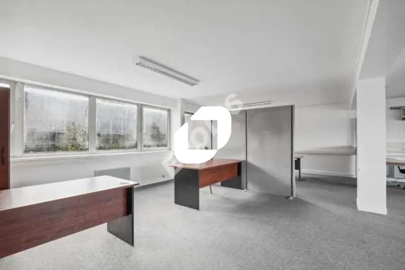 Bureau dans Saint-Leu-la-Forêt à louer - Photo de l’immeuble – Image 1 sur 19