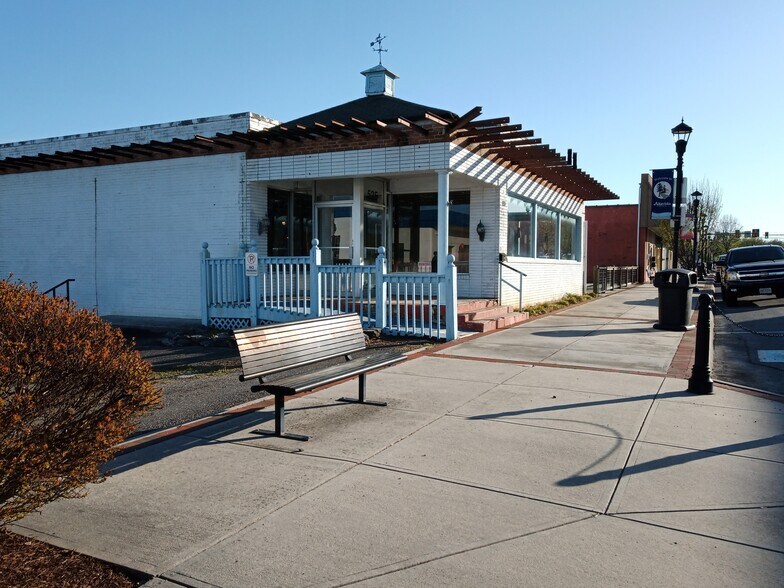 525 Main St, Altavista, VA à vendre - Photo de l’immeuble – Image 2 sur 54