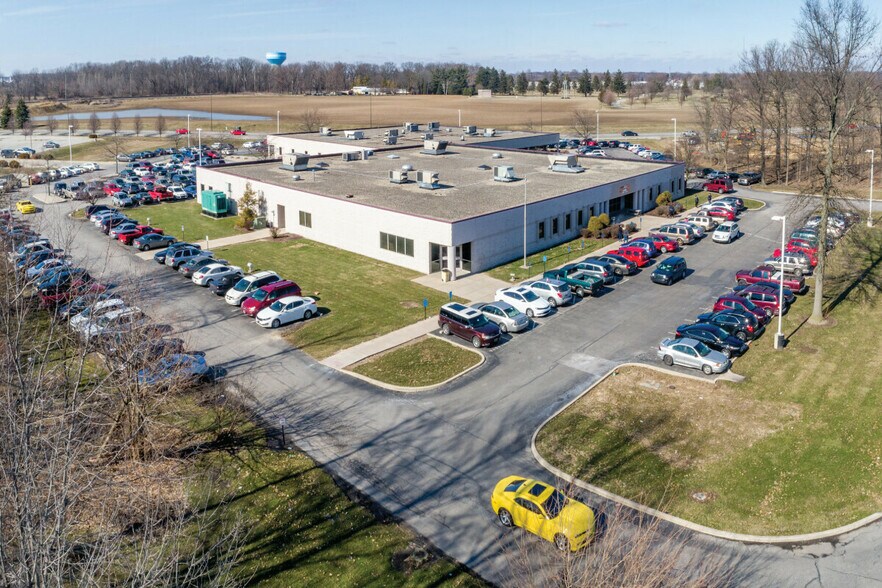 2828 Enterprise Dr, Anderson, IN à vendre - Photo de l’immeuble – Image 2 sur 4