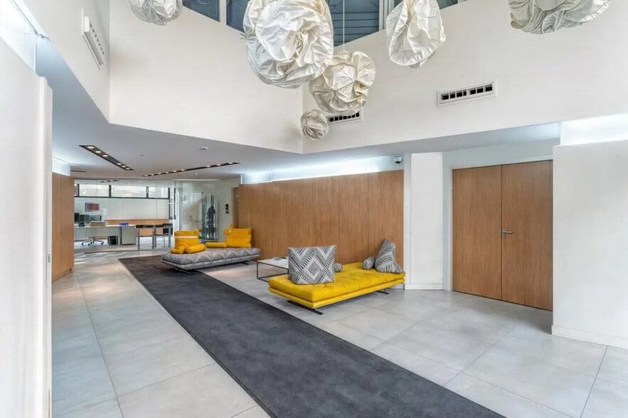 90-94 Rue De Villiers, Levallois-Perret à louer - Photo de l’immeuble – Image 3 sur 9