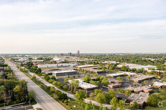 1091-1099 W Hawthorn Dr, Itasca, IL - VUE AÉRIENNE  vue de carte - Image1