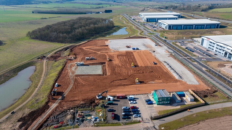 Foresters Av, Nottingham à louer - Photo de l’immeuble – Image 2 sur 7