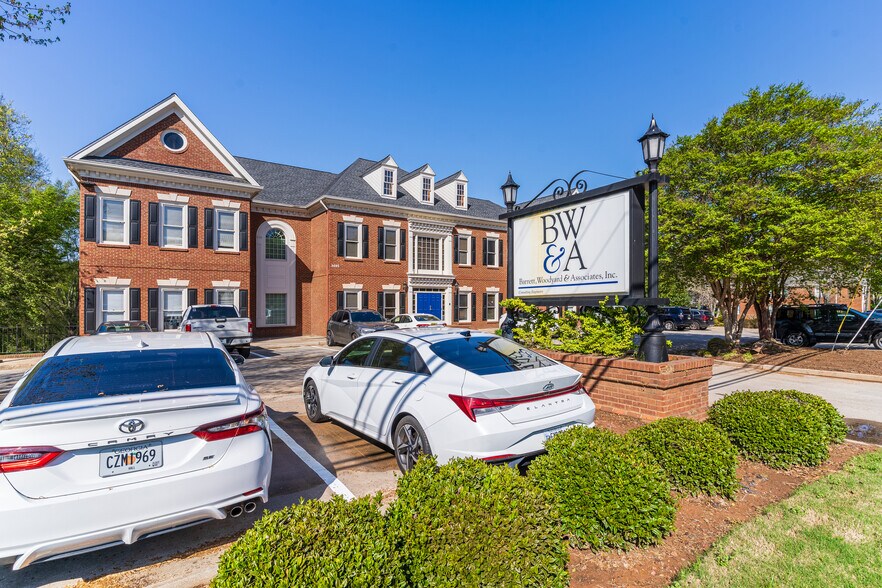 3495 Holcomb Bridge Rd, Peachtree Corners, GA à louer - Photo de l’immeuble – Image 2 sur 13
