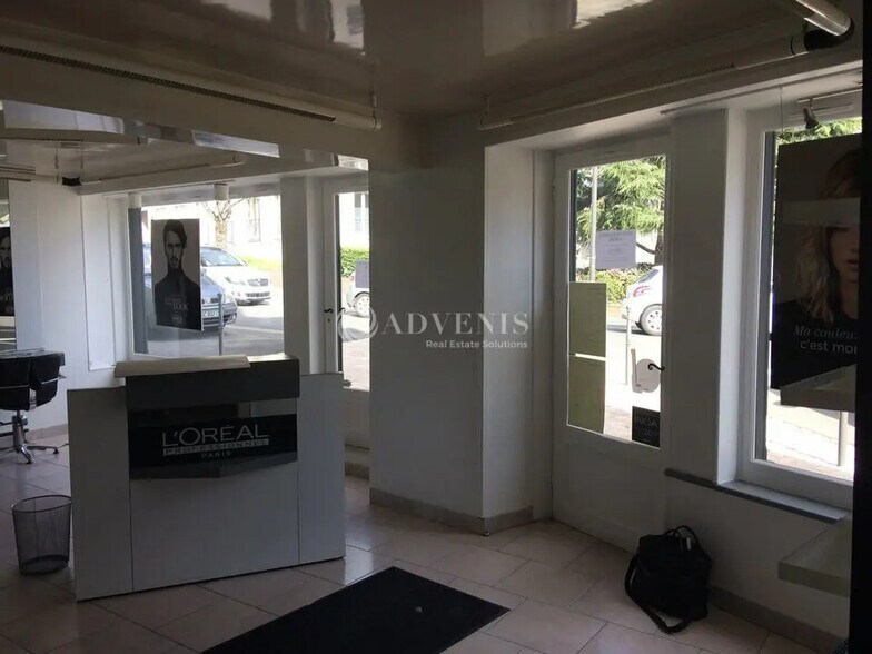 Local commercial dans Blois à louer - Photo de l’immeuble – Image 3 sur 3