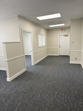 6111 Peachtree Dunwoody Rd NE, Atlanta, GA à louer Photo intérieure– Image 1 sur 5