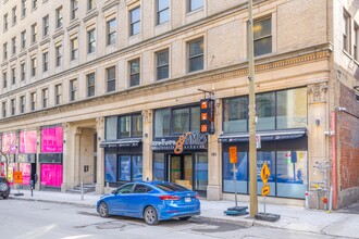 1410 Rue Stanley, Montréal, QC à louer Photo de l’immeuble– Image 2 sur 2
