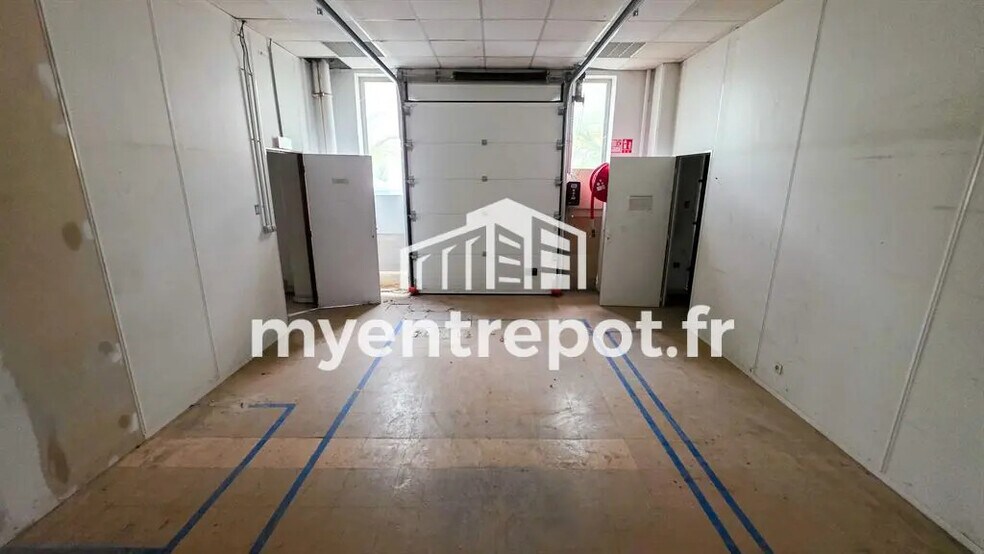 Local d’activités dans Marseille à louer - Photo intérieure – Image 3 sur 9