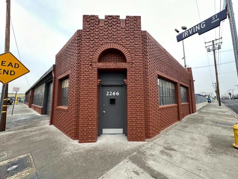 2266 E 38th St, Vernon, CA à louer - Photo de l’immeuble – Image 2 sur 7