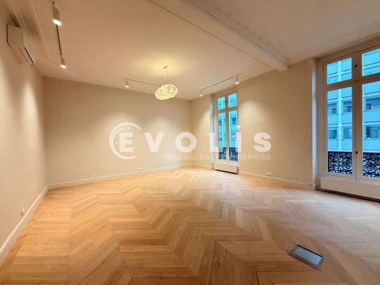 Bureau dans Paris à louer - Photo intérieure – Image 2 sur 7