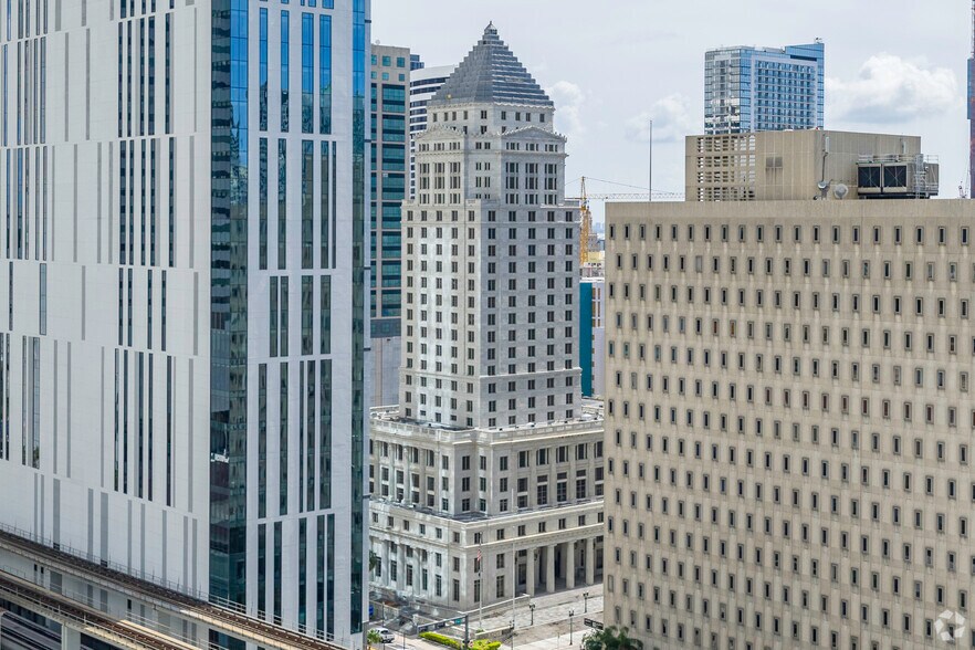 73 W Flagler St, Miami, FL à vendre - Photo de l’immeuble – Image 3 sur 23