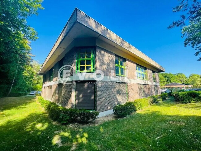 Plus de détails pour Bureau à louer