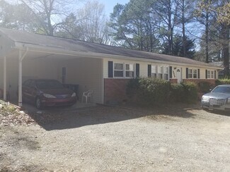 Plus de détails pour 8849 Chapel Hill Rd, Cary, NC - Logement à vendre