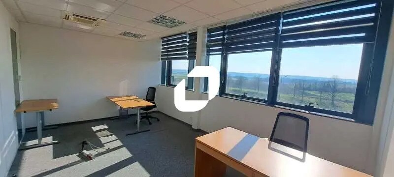 Bureau dans Noisy-le-Roi à louer - Photo de l’immeuble – Image 3 sur 17