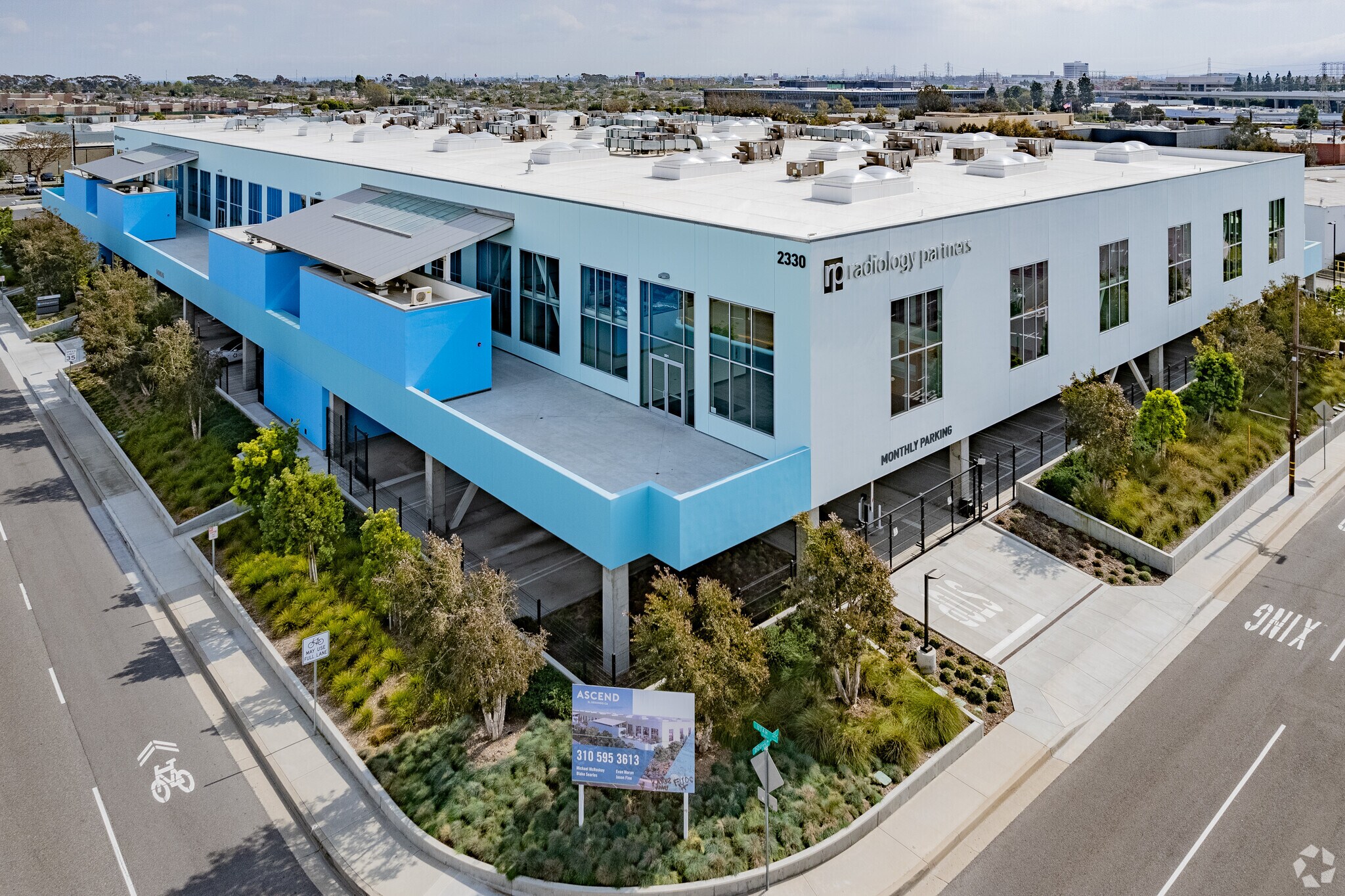 2330 Utah Ave, El Segundo, CA à louer Photo principale– Image 1 sur 16