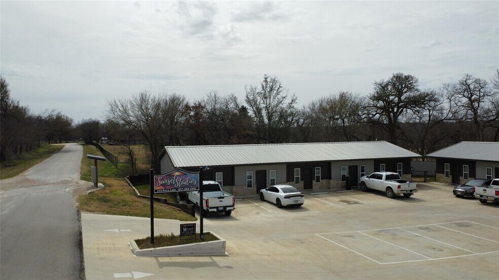215 Price Ln, Weatherford, TX à vendre - Photo de l’immeuble – Image 3 sur 27
