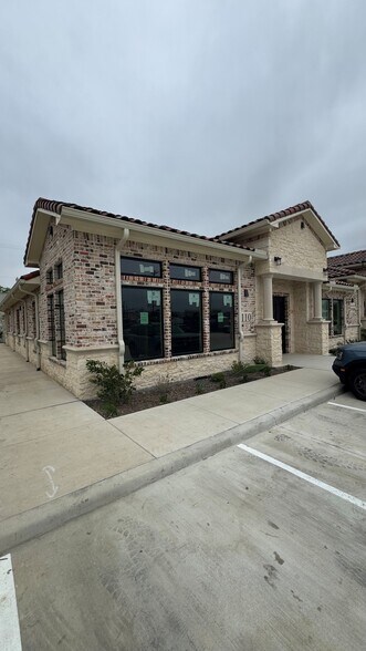 8468 N Riverside Dr, Fort Worth, TX à vendre - Photo de l’immeuble – Image 3 sur 6