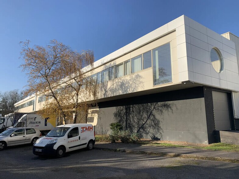 6 Rue Des Oziers, Saint-Ouen-l'Aumône à louer - Photo de l’immeuble – Image 2 sur 8