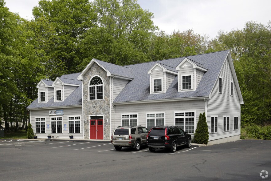 238 Monroe Tpke, Monroe, CT à louer - Photo de l’immeuble – Image 2 sur 27