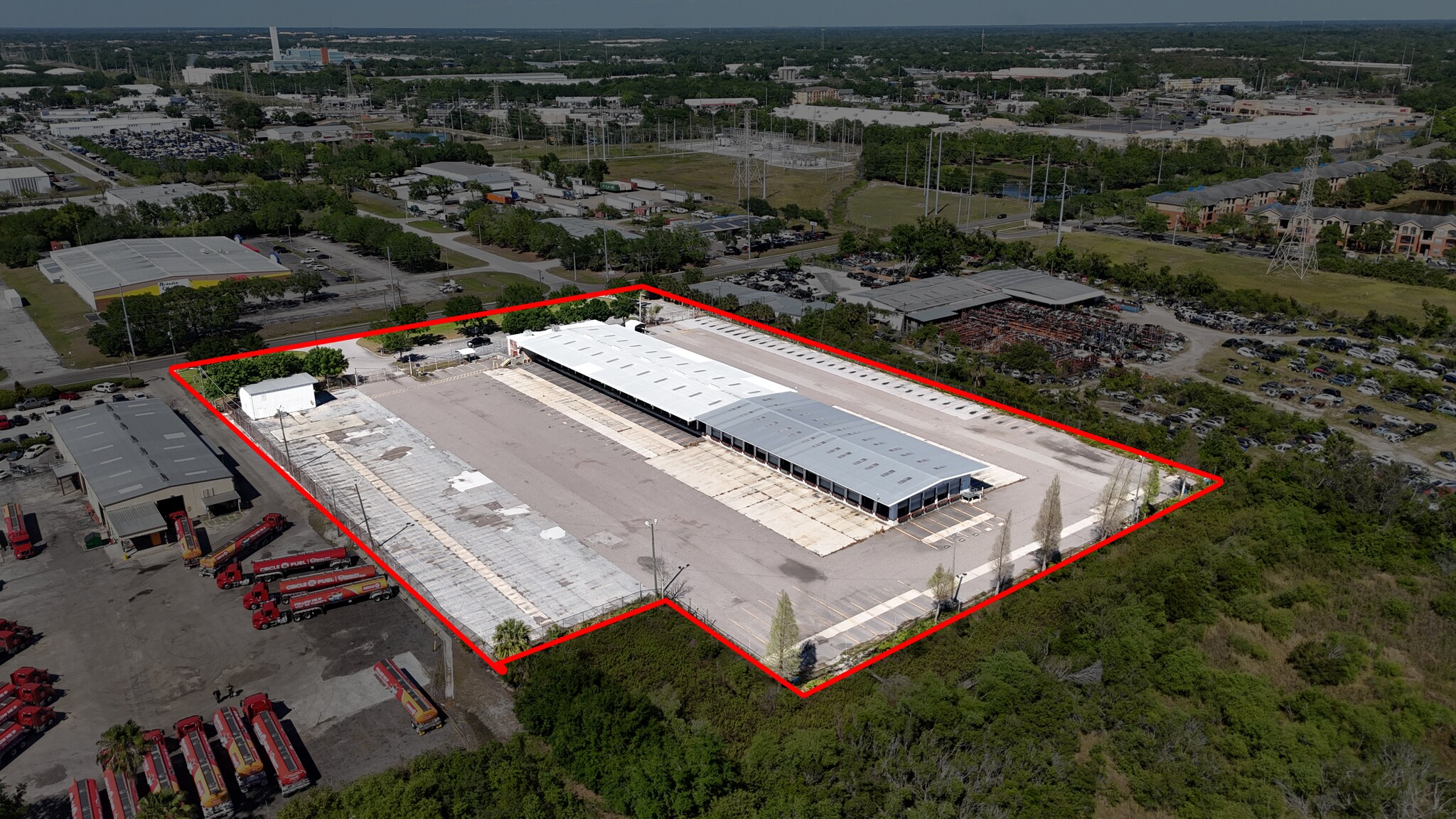 9801 Palm River Rd, Tampa, FL à louer Aérien– Image 1 sur 10
