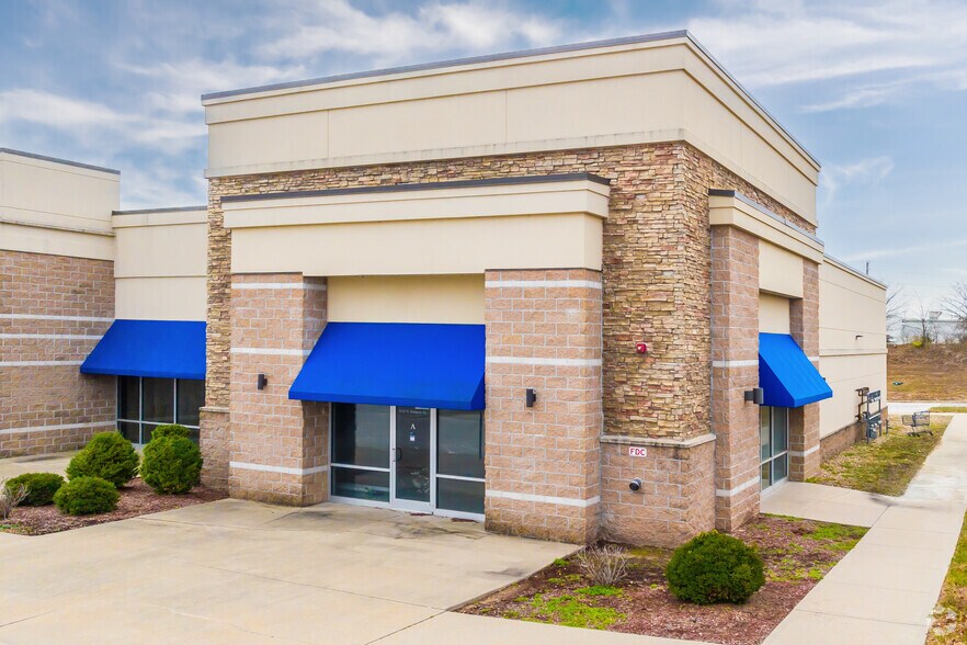 50 Hwy & 13 Hwy, Warrensburg, MO à louer - Photo de l’immeuble – Image 2 sur 12