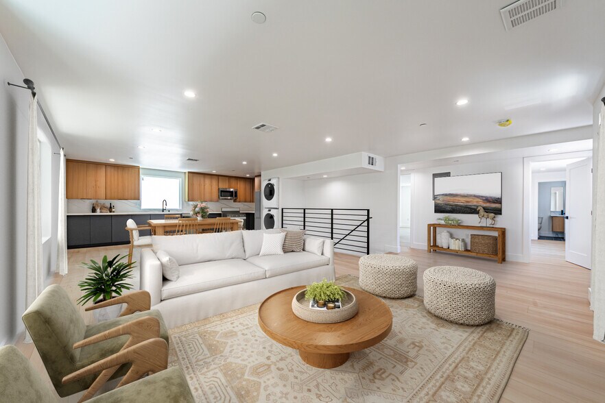 1557 S Ogden Dr, Los Angeles, CA à vendre - Photo de l’immeuble – Image 3 sur 45