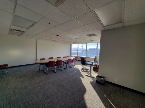 1240 Icehouse Ave, Sparks, NV à vendre - Photo de l’immeuble – Image 2 sur 4