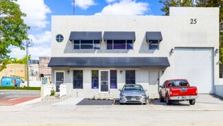 Plus de détails pour 25 E 4th St, Hialeah, FL - Bureau à vendre