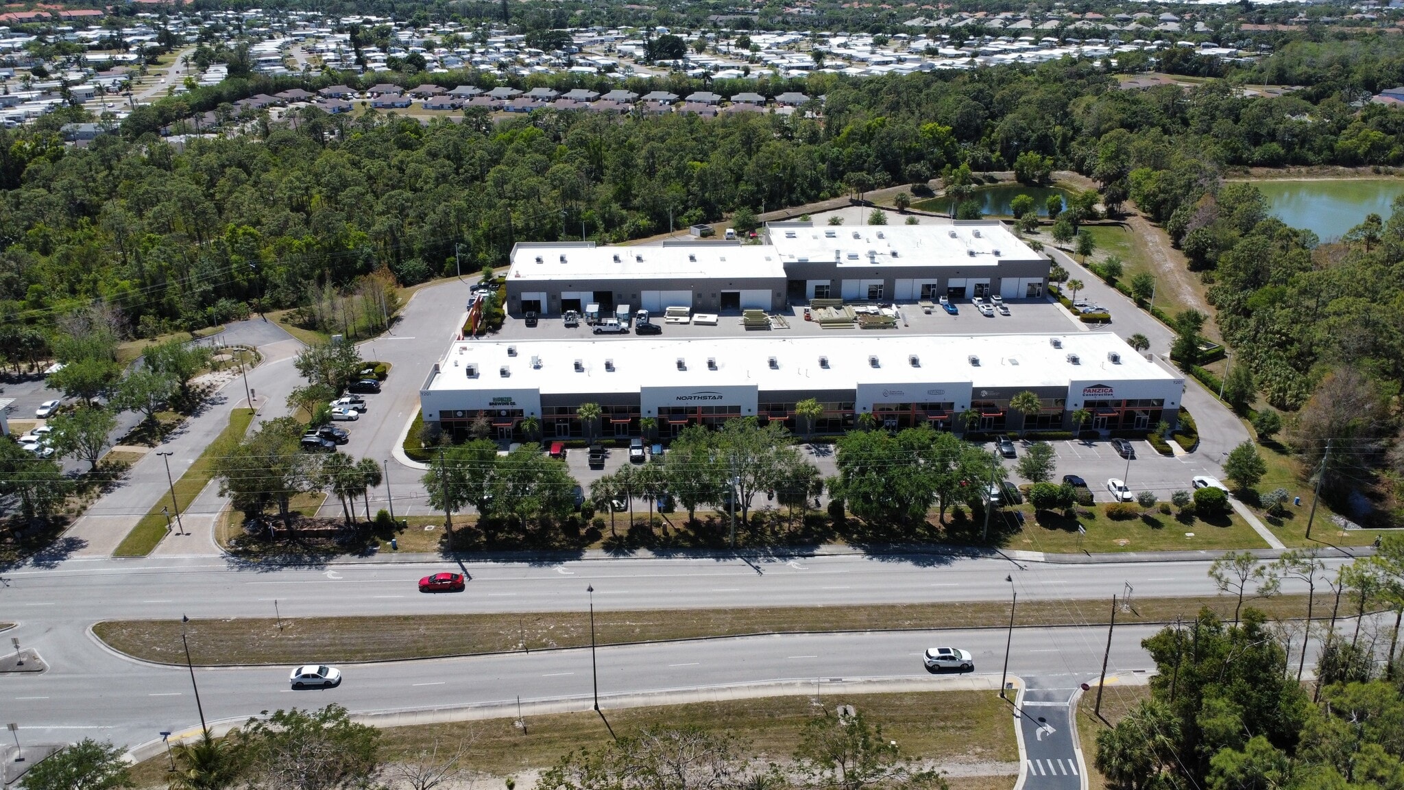 9201 Cockleshell Ct, Bonita Springs, FL à louer Photo de l’immeuble– Image 1 sur 12